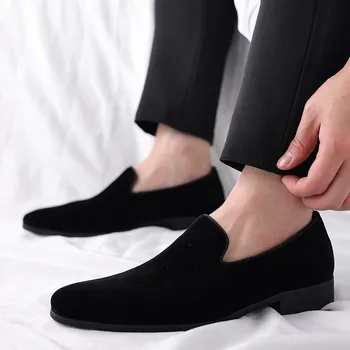 2022 Yeni Lüks Moda Süet sürüş ayakkabısı Erkekler günlük mokasen ayakkabı İş Resmi Elbise Ayakkabı Zapatos Hombre