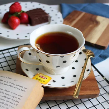 Siyah ve Beyaz Retro Serisi Avrupa Çizgili Polka Dot Kahve fincan ve çay tabağı Kupa Kek Tabağı Öğleden Sonra çay seti